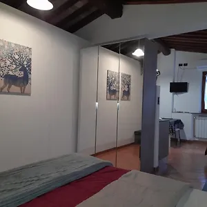 La Casa In Giardino Volterra