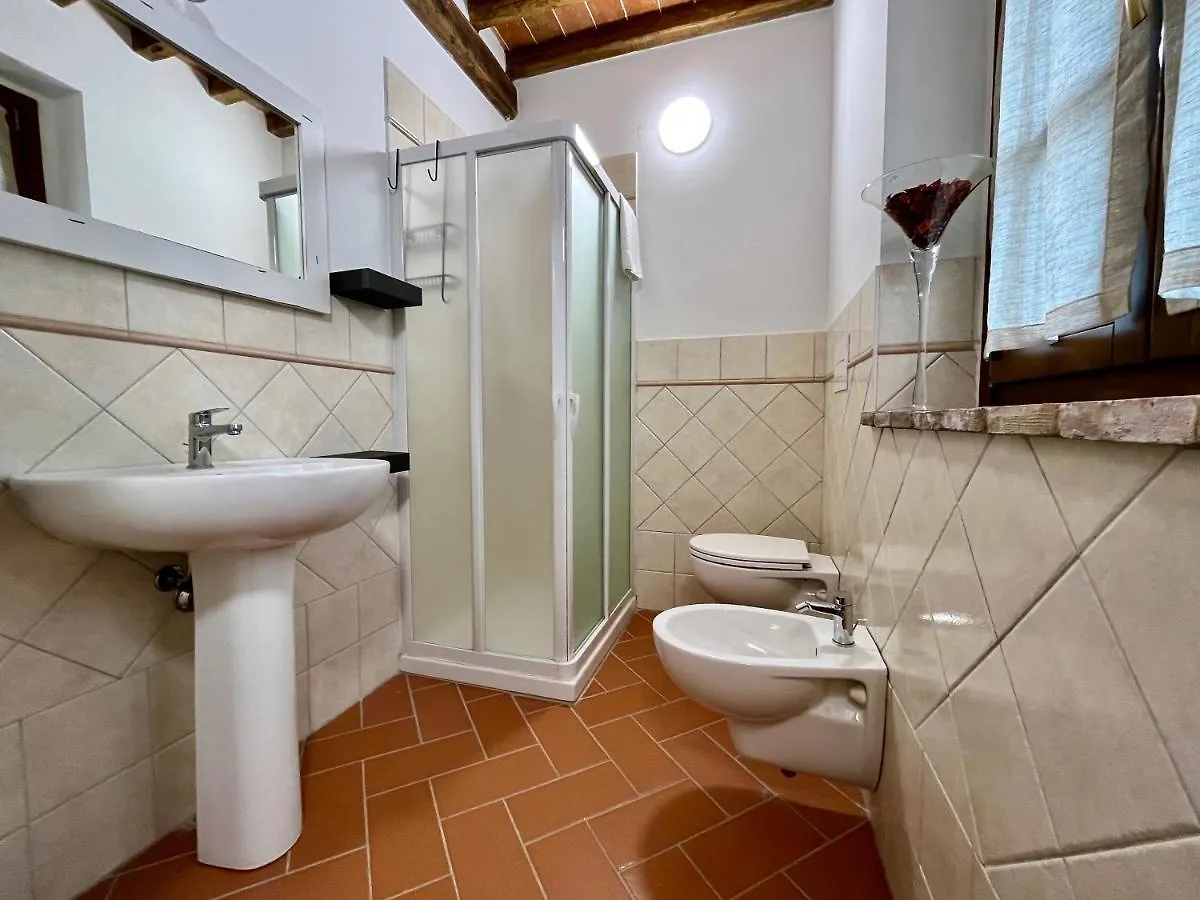 I Tre Casali Apartment Volterra 0*,